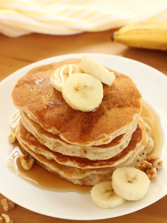 Banana Oatmeal Pancakes